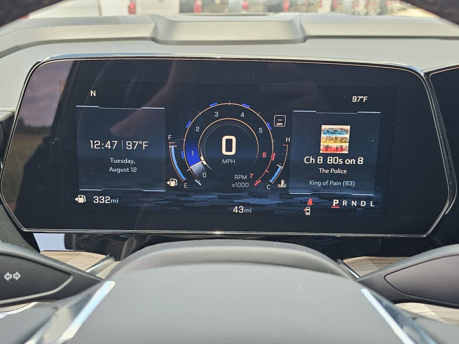 2025 Chevrolet Suburban Premier - Photo 12