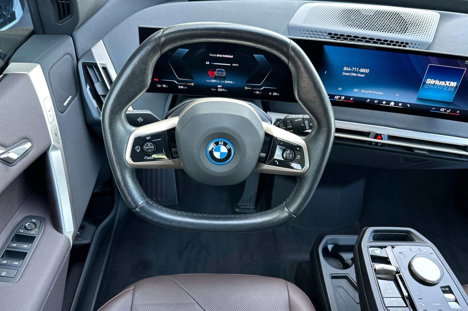 Used 2024 Blue Ridge Mountain Metallic BMW xDrive50 image 13