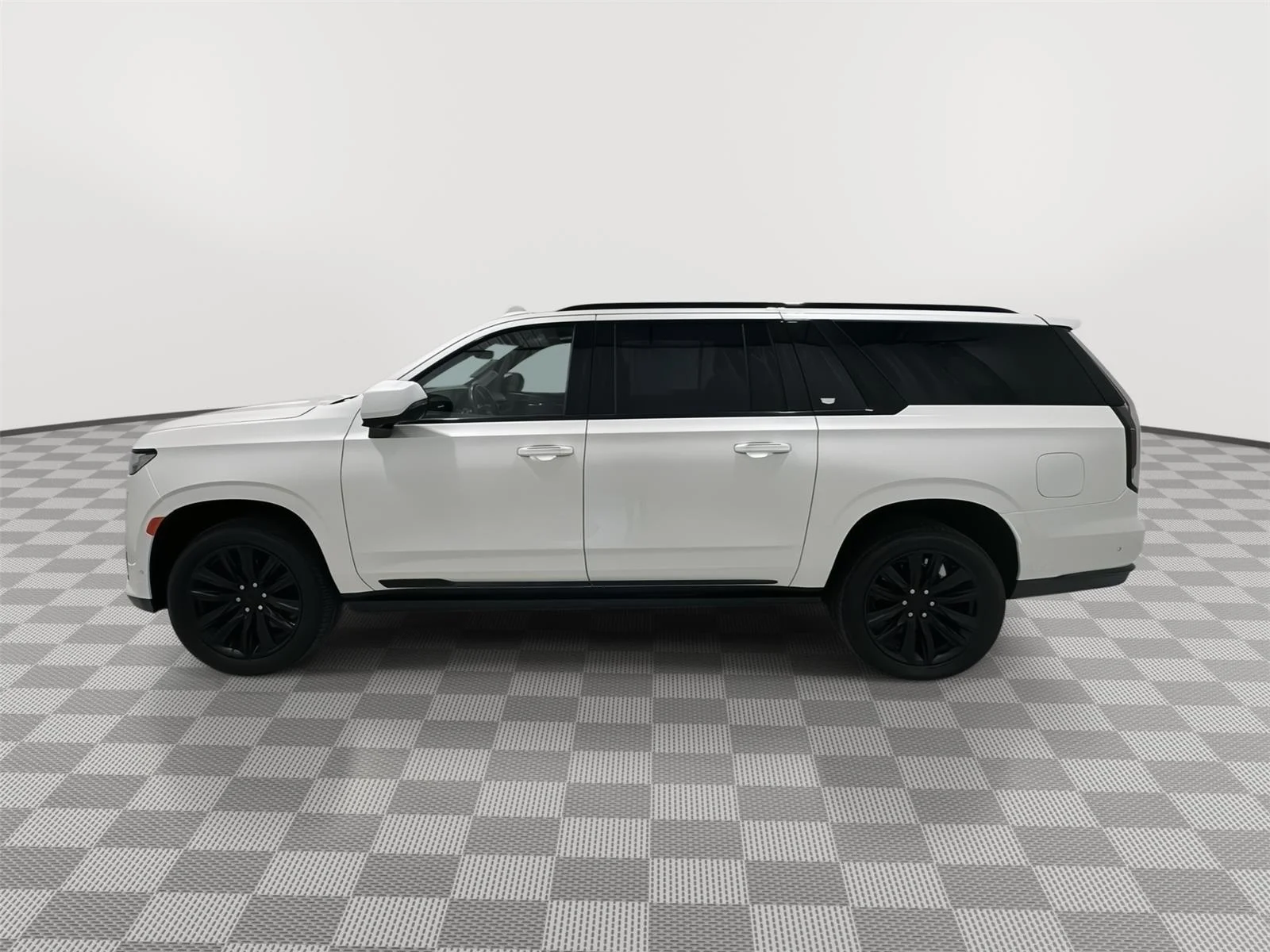 Used 2023 Cadillac Escalade ESV Sport Platinum with VIN 1GYS4RKL8PR235822 for sale in Alexandria, Minnesota