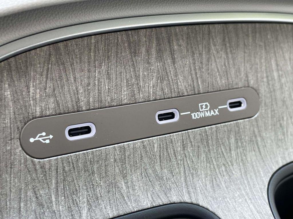 New 2027  Hyundai SEL AWD image 32