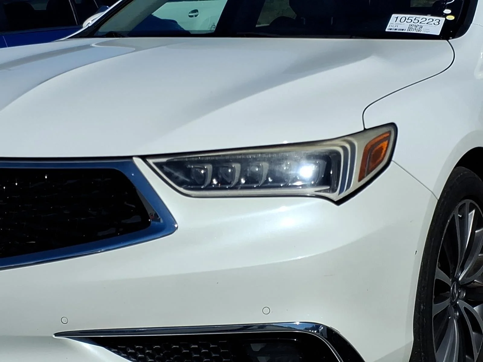 Used 2018 Bellanova White Pearl Acura w/Advance Pkg image 2