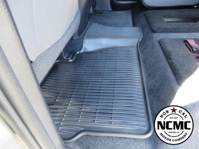 Used 2018 Silver Toyota SR5 image 48