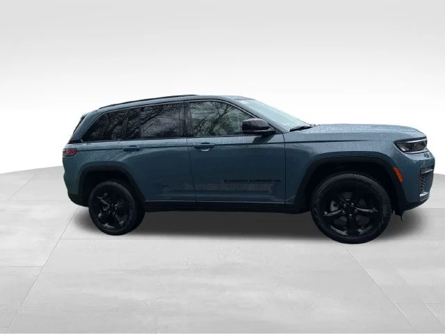 New 2026 Steel Blue Exterior Paint Jeep Limited image 8