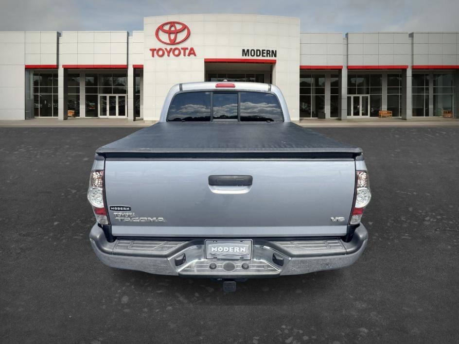 Used 2015 Silver Sky Metallic Toyota Base image 20