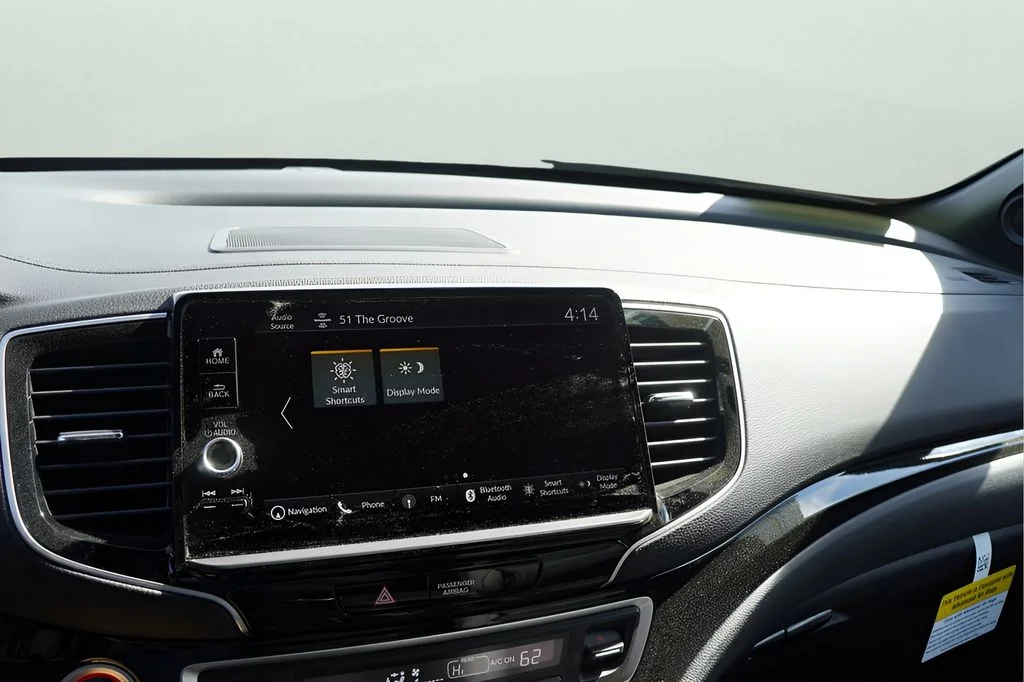 New 2026 Platinum White Pearl Honda Black Edition image 25