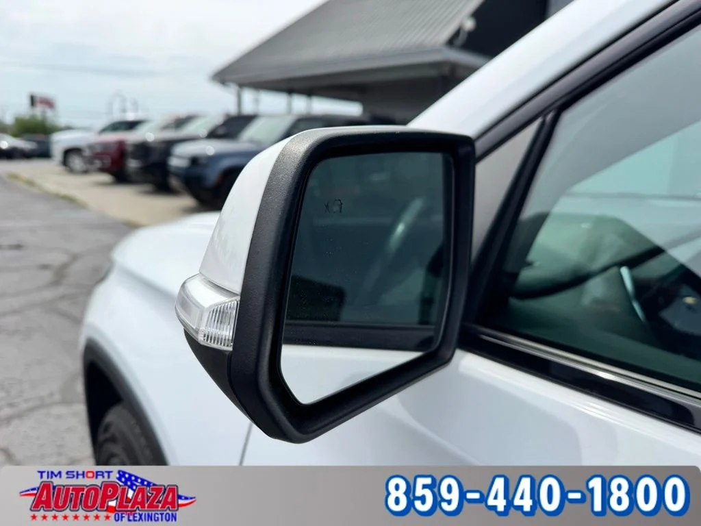Used 2023 White Chevrolet RS image 18