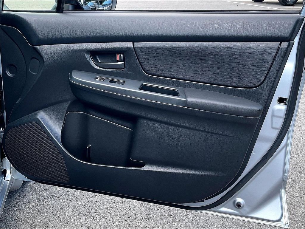 Used 2013 Silver Subaru 2.0i image 26