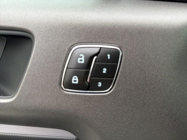 Used 2025 Blue Ford Outer Banks image 15