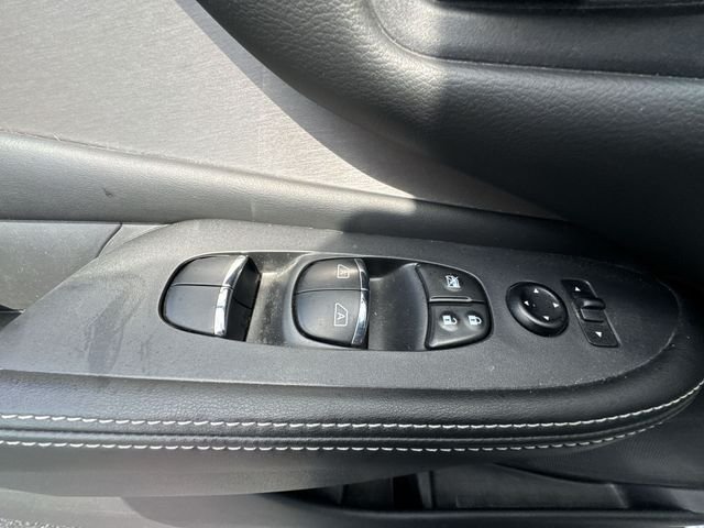 Used 2024 White Nissan SL image 13
