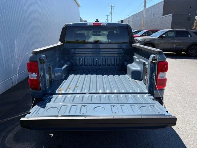 New 2025 Azure Gray Metallic Tri-Coat Ford XLT image 19