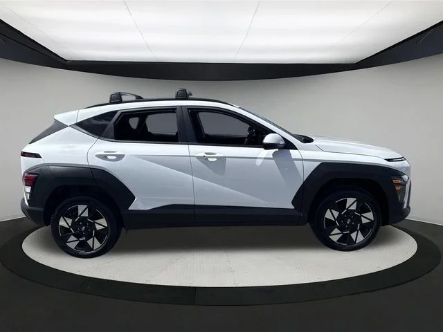 Certified Used 2025 White Hyundai SEL image 3