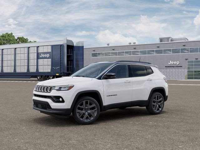 New 2026 Bright White Clear-Coat Exterior Paint Jeep Limited image 2