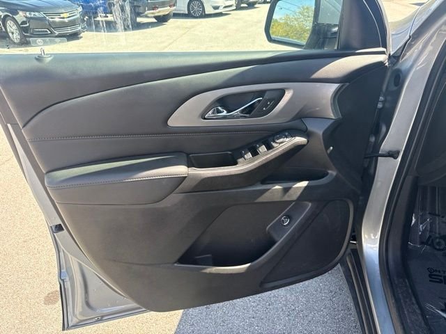 Used 2023 Gray Chevrolet LT image 13