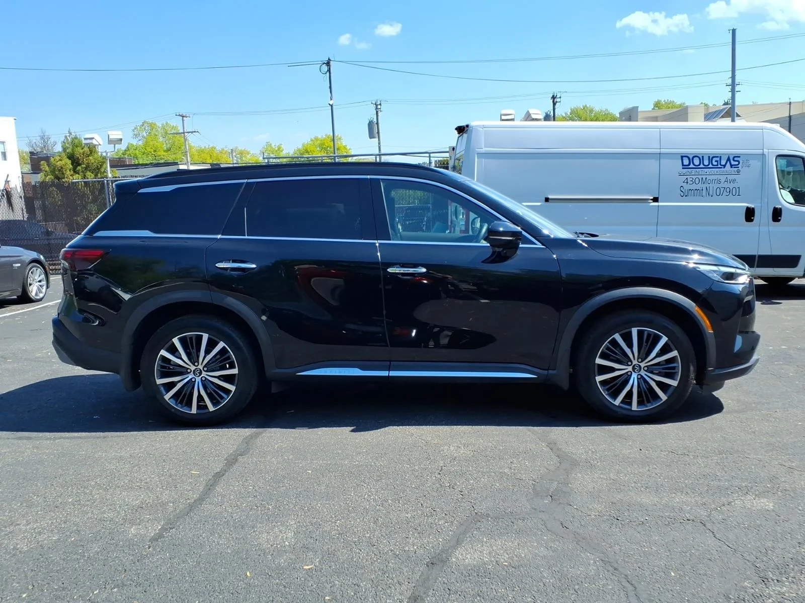 Certified Used 2023 Black INFINITI Autograph image 5