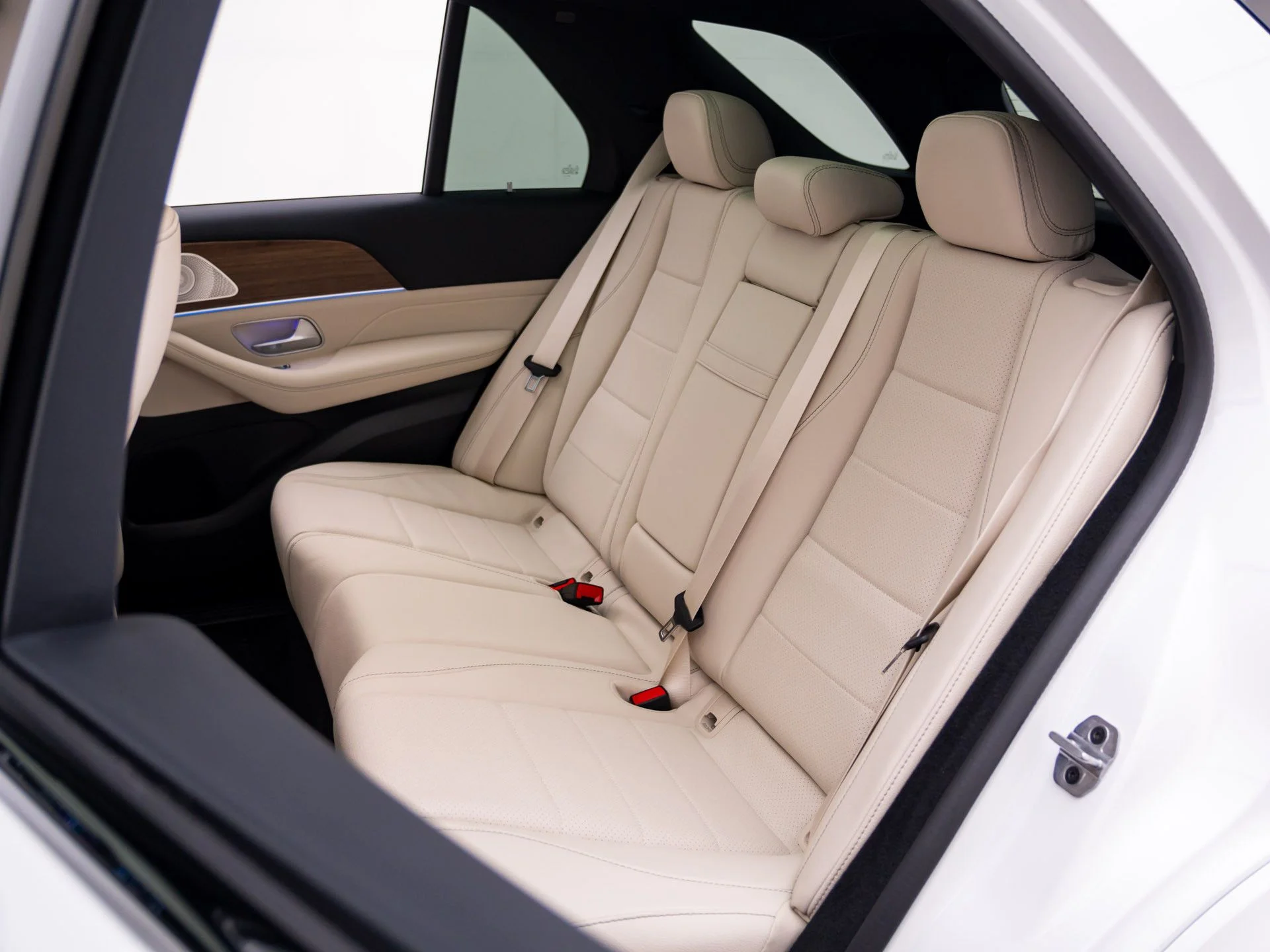 New 2026 White Mercedes-Benz GLE 350 image 18