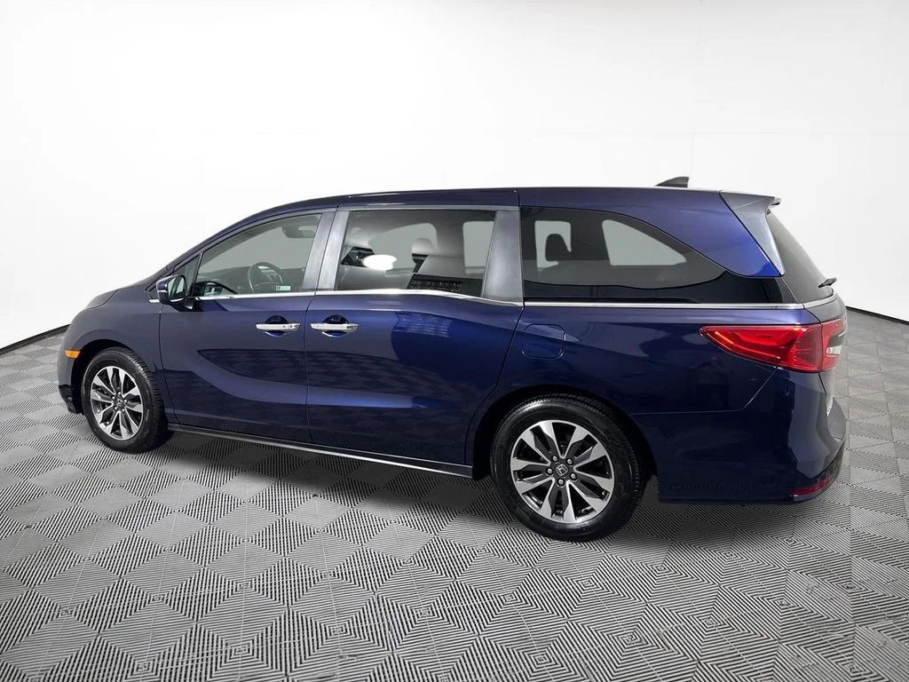 2023 Honda Odyssey EX-L - Photo 11