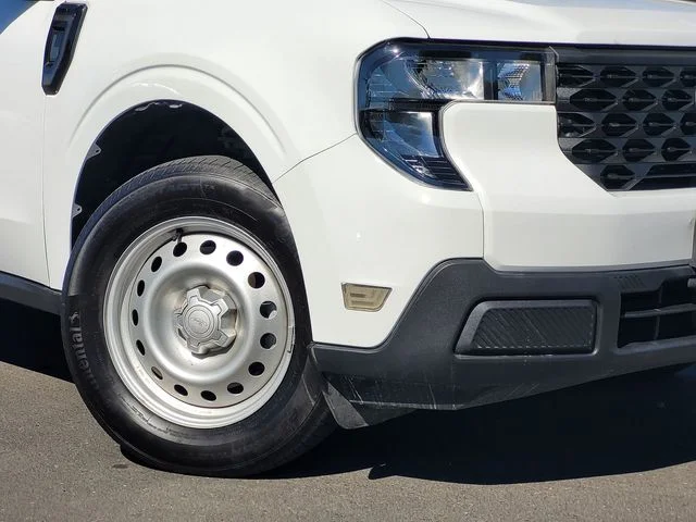 Used 2025 White Ford XL image 9