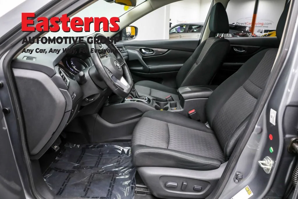 Used 2019 Gray Nissan SV image 14