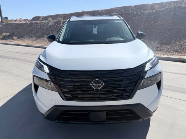 New 2026 Everest White Pearl TriCoat Nissan Dark Armor™ image 2