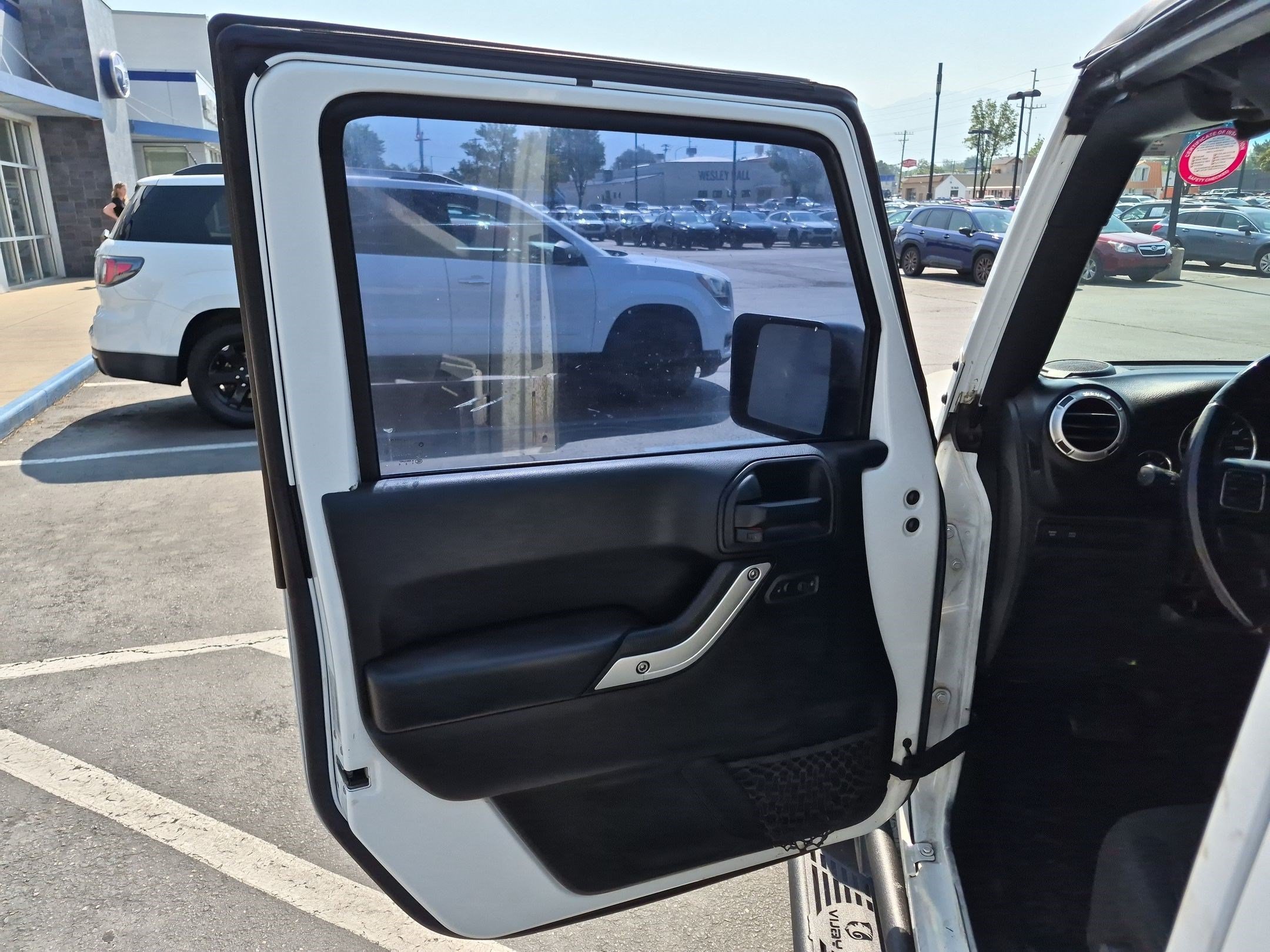 Used 2016 Bright White Clearcoat Jeep Rubicon image 12