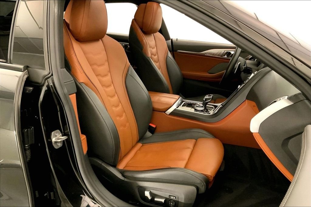 Used 2022 Black Sapphire Metallic BMW  image 6