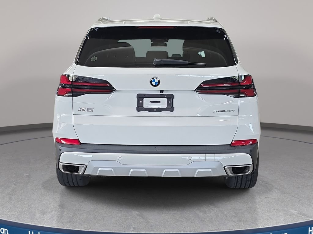 Certified Used 2024 Alpine White BMW xDrive40i image 8