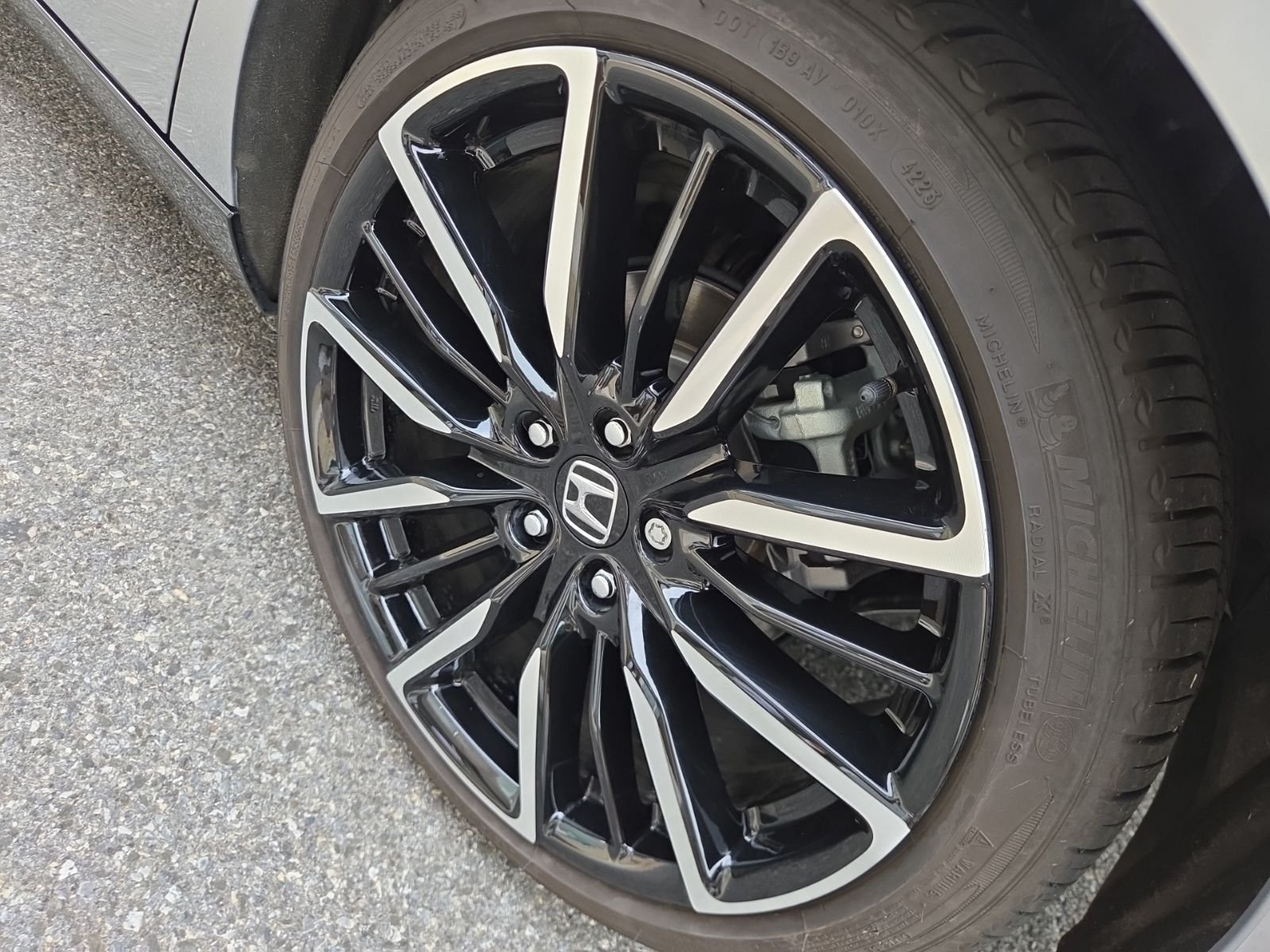 Used 2024  Honda Touring image 28