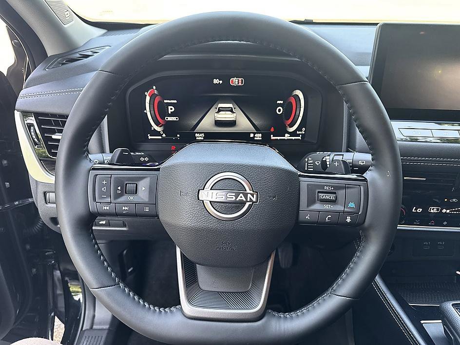 Used 2026 Super Black Nissan Platinum image 13