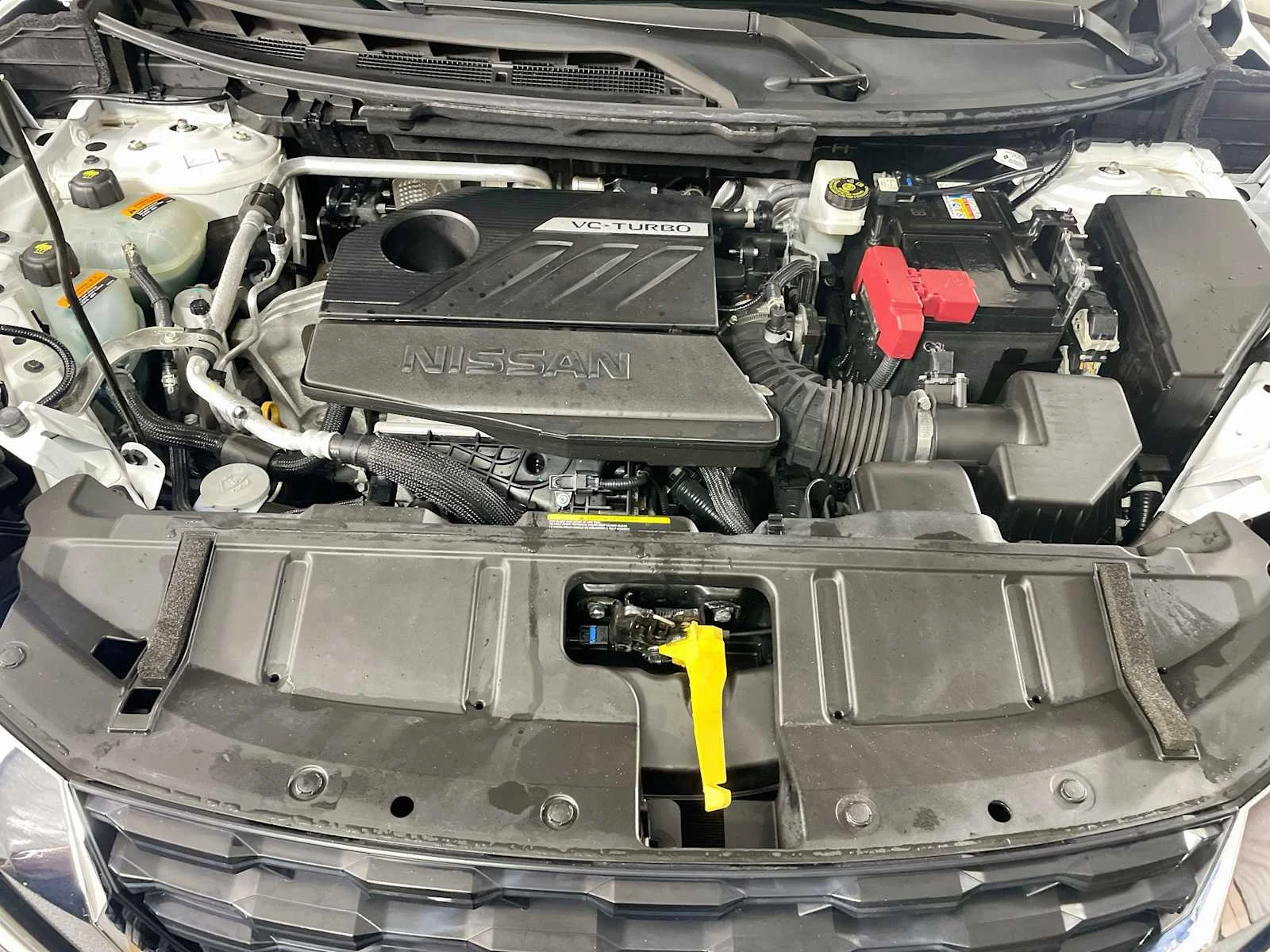 Certified Used 2023 Pearl White Tricoat Nissan SV image 27