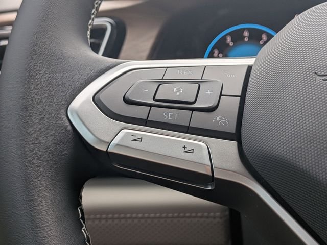 New 2026 Black Volkswagen 2.0T SE w/Technology image 29