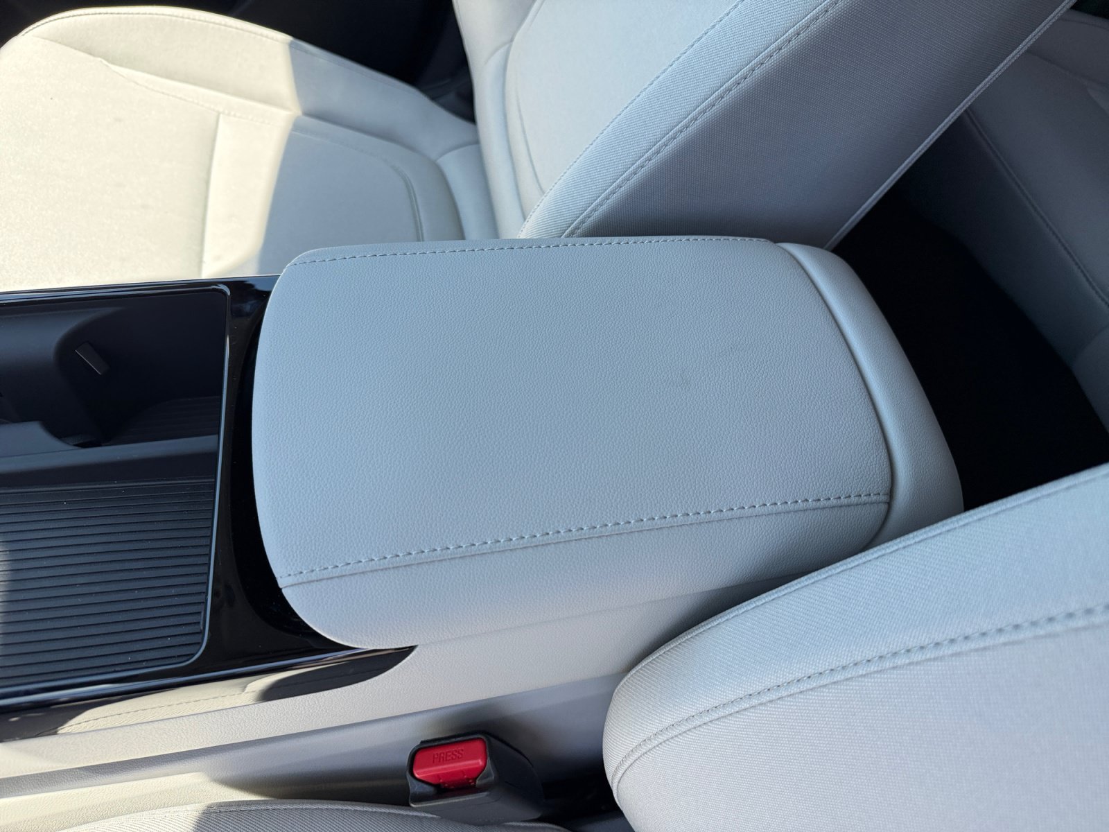 New 2026 Cashmere Bronze Hyundai SEL image 14