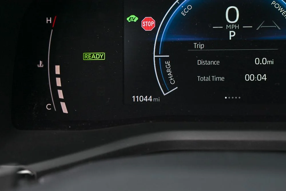 Used 2025 Gray Toyota SE image 11