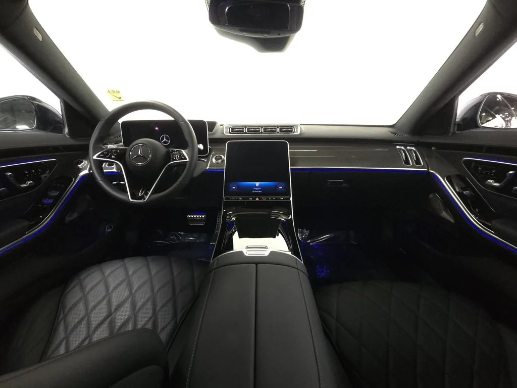 Used 2023 MANUFAKTUR Cashmere White Magno Mercedes-Benz S 580 image 28