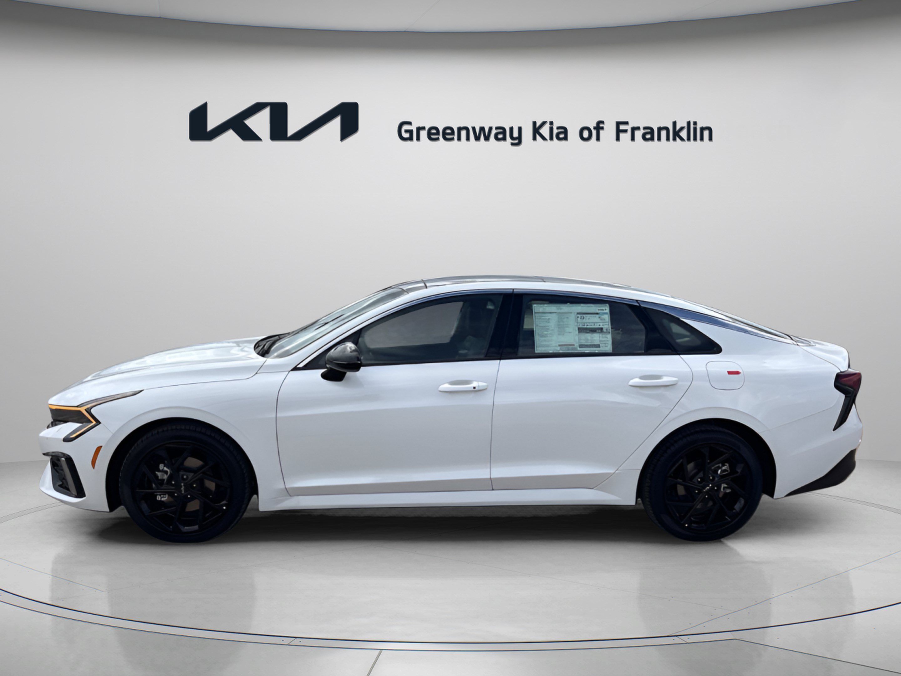 New 2027 Snow White Pearl Kia GT-Line image 4