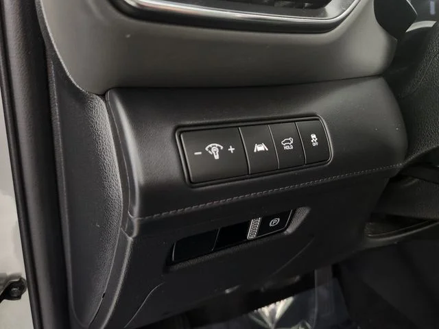 Used 2023 Silver Hyundai SEL image 22