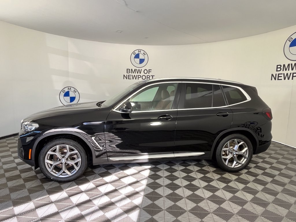 Used 2023 Black BMW xDrive30i image 7