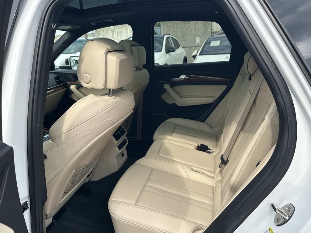 Used 2024 Glacier White Metallic Audi  image 14
