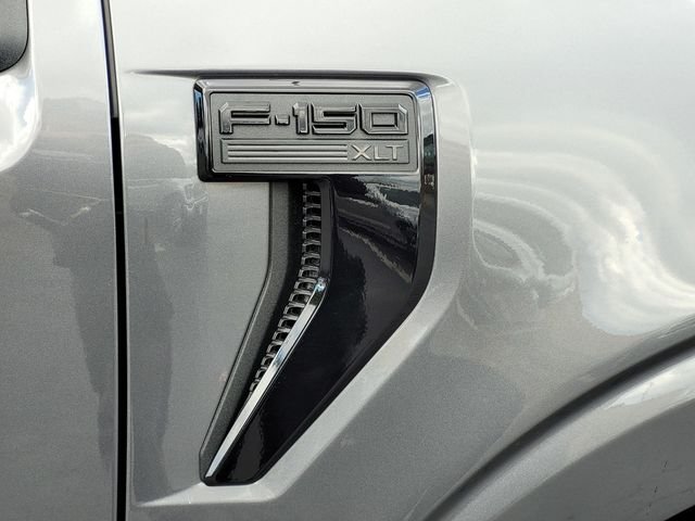 New 2026 Carbonized Gray Metallic Ford XLT image 50