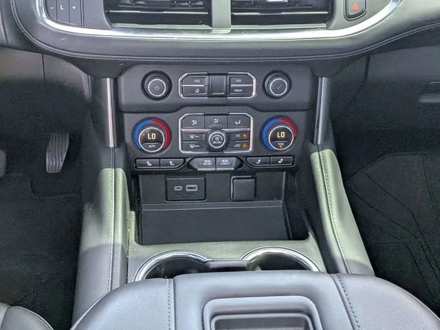 Used 2024 Summit White Chevrolet Z71 image 19