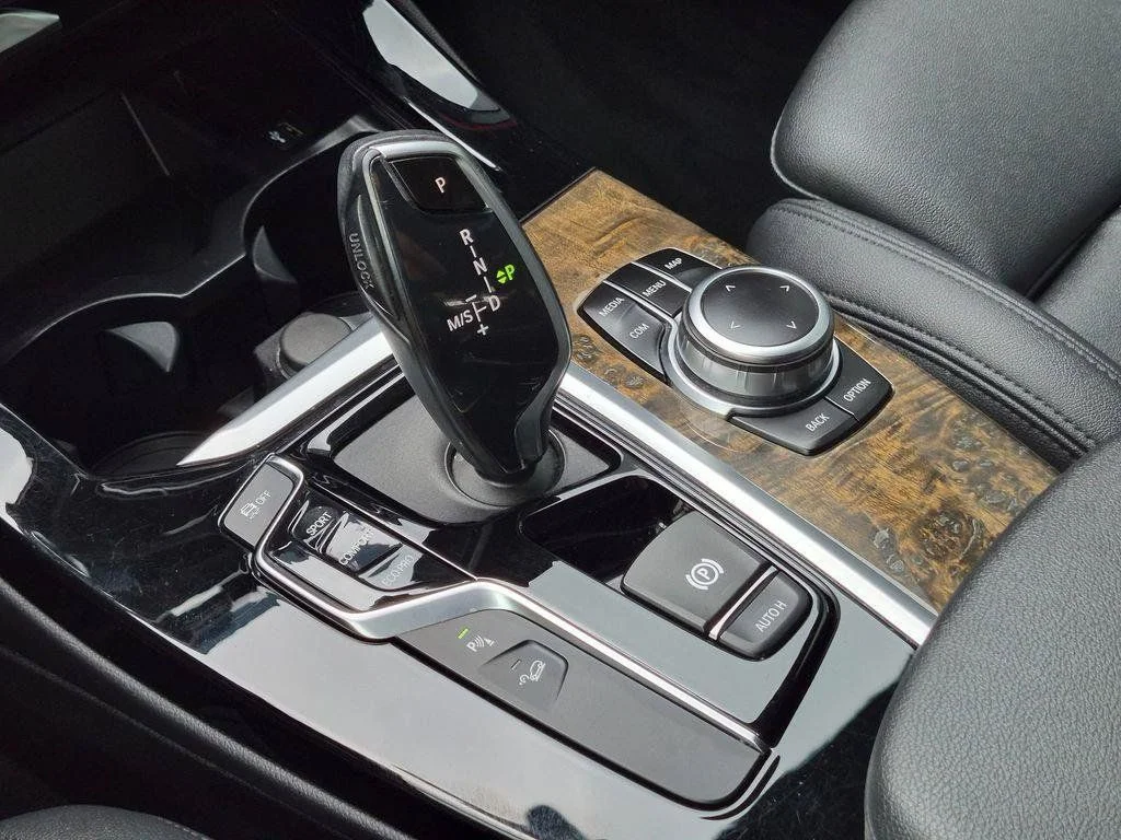 Used 2020 Silver BMW xDrive30i image 18