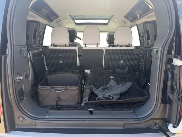 Certified Used 2025 White Land Rover S image 18