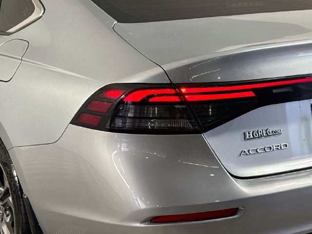 Used 2024 Solar Silver Metallic Honda EX image 32