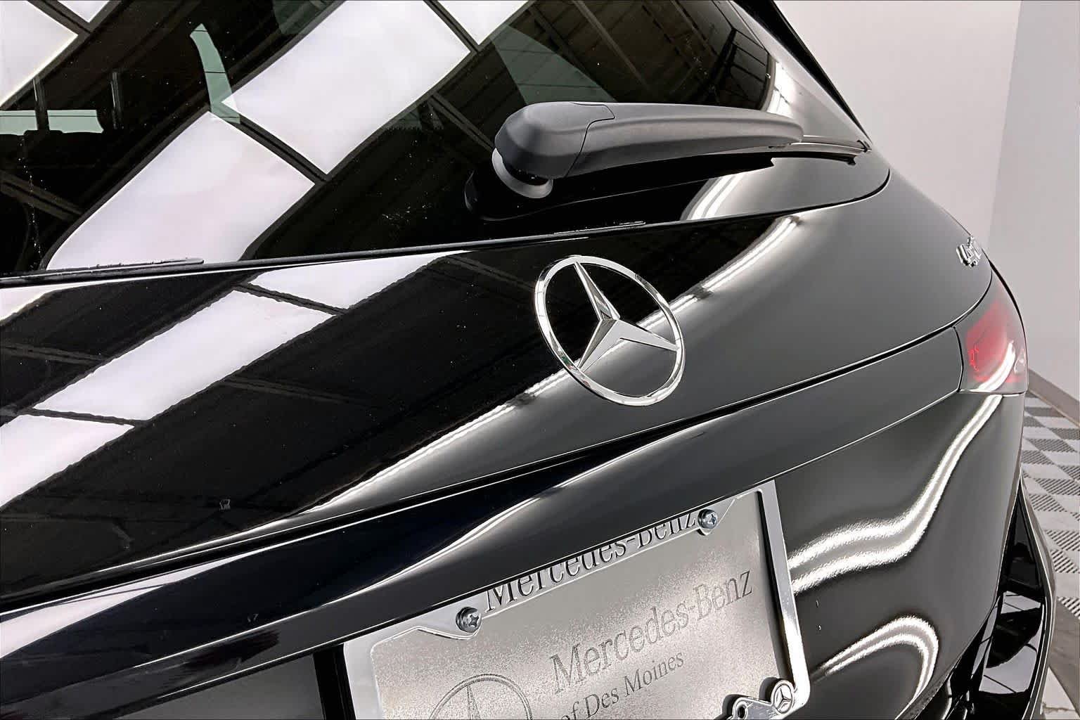 New 2026 Obsidian Black Metallic Mercedes-Benz GLC 300 image 22