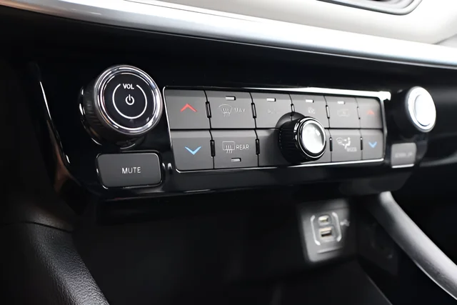 Used 2024 Blue Jeep Limited image 22