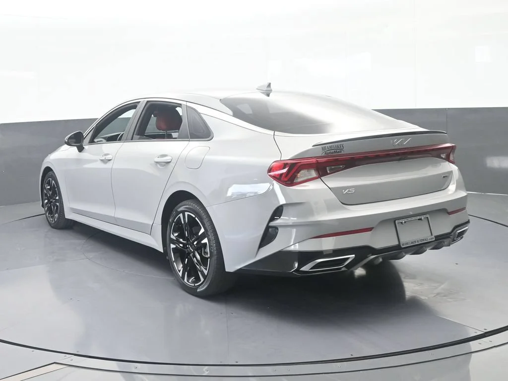 Used 2023 Wolf Gray Kia GT-Line image 3