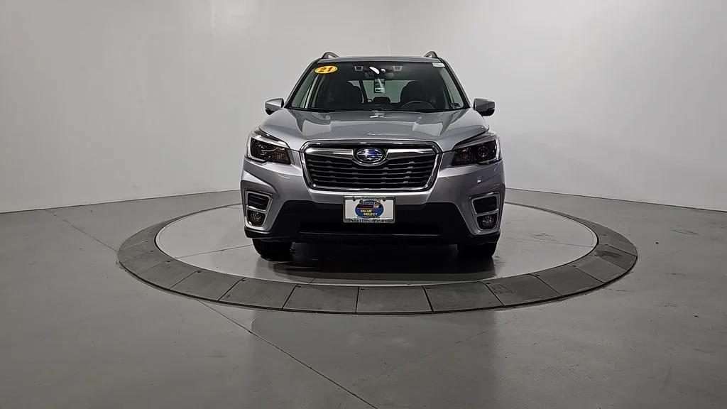 Used 2021 Silver Subaru Limited image 9