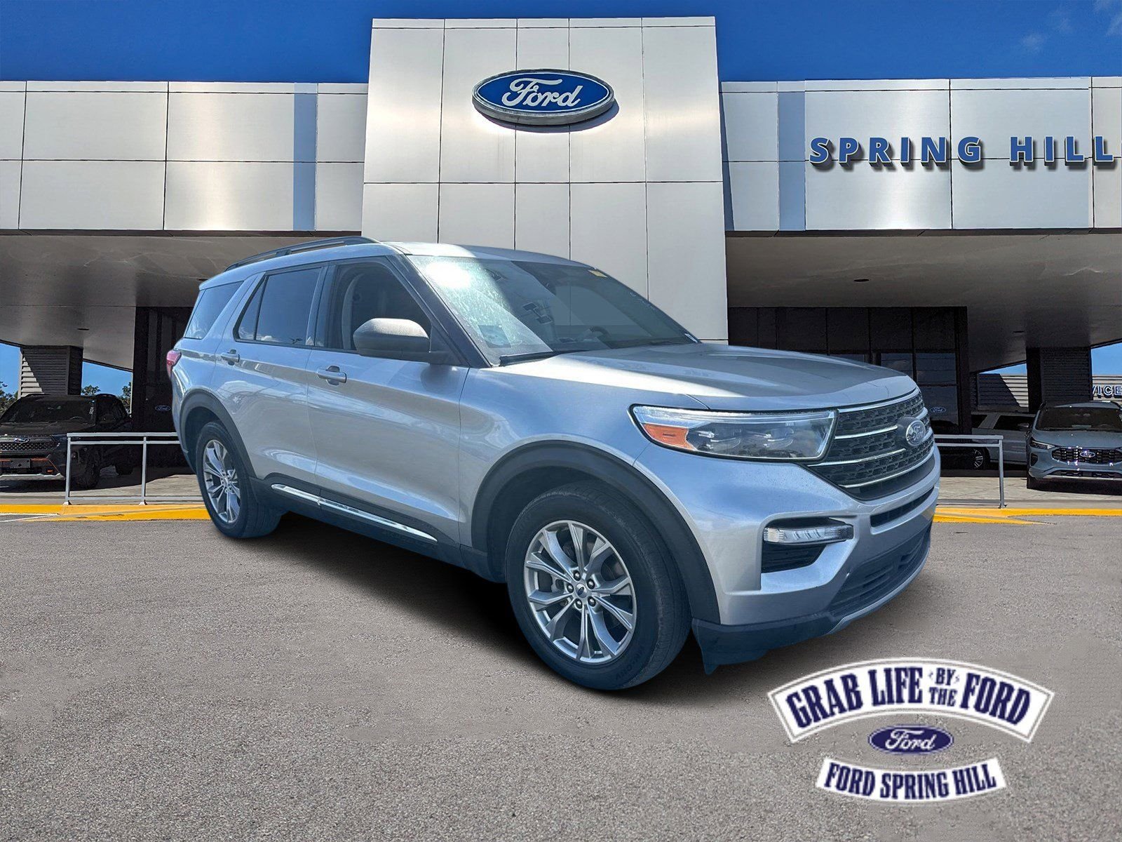 2023 Ford Explorer XLT RWD's photo