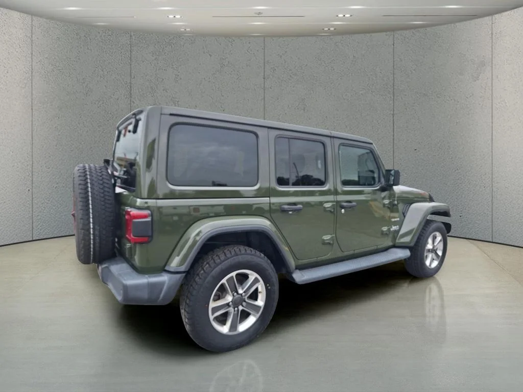 Used 2020 Green Jeep Unlimited Sahara image 5