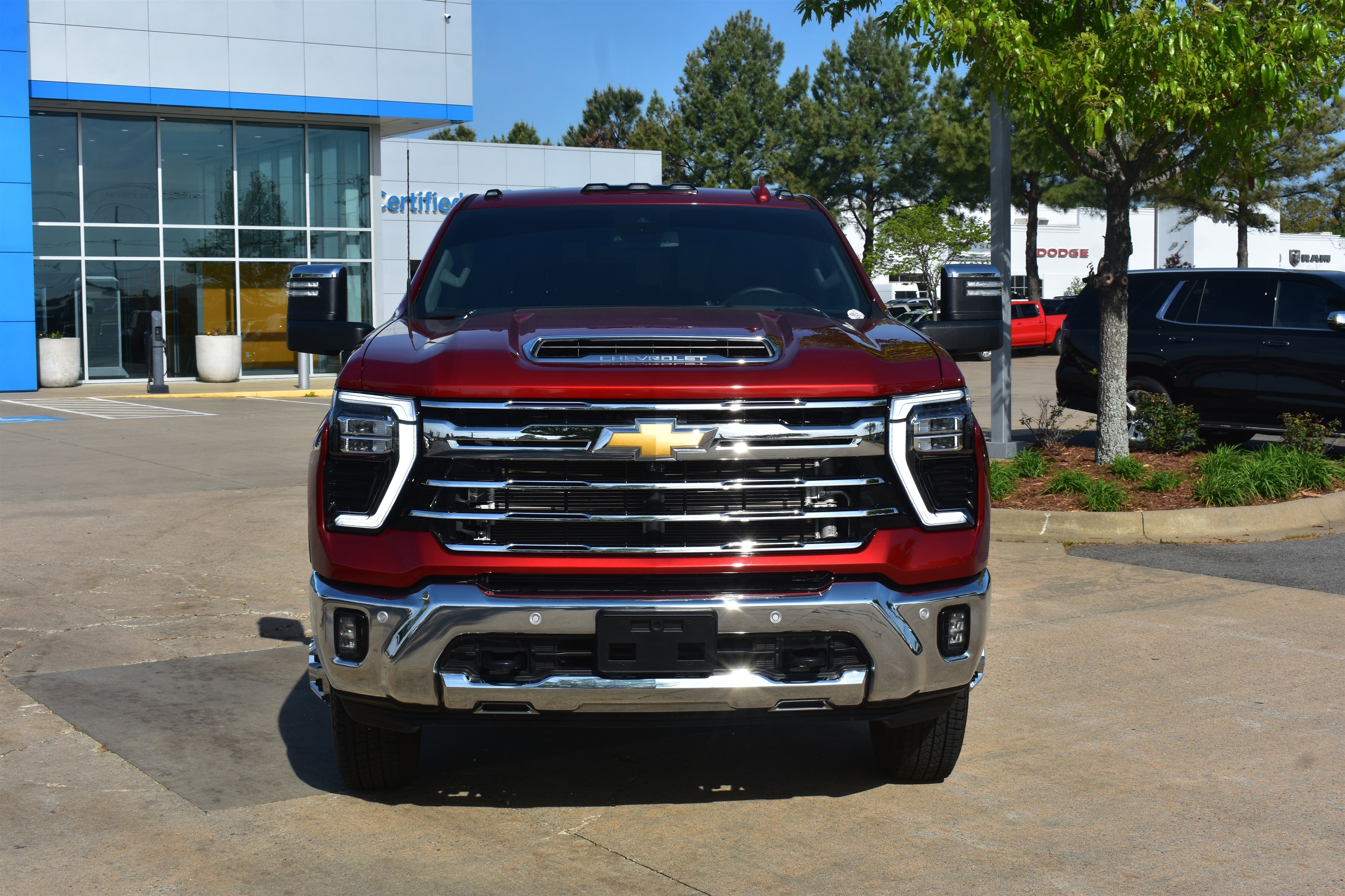 Used 2025 Chevrolet Silverado 3500HD LTZ with VIN 1GC4KUEY1SF261350 for sale in Little Rock