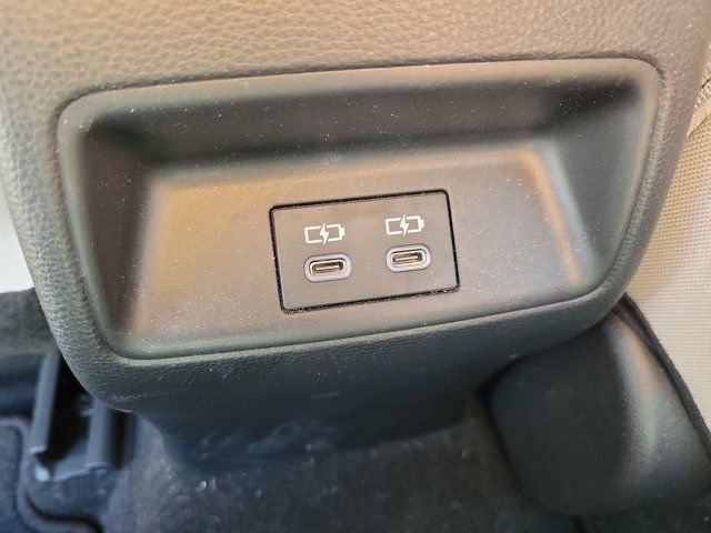 Used 2023 Blueprint Toyota LE image 17